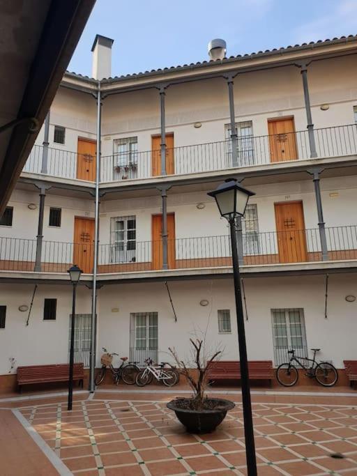 Apartamento Plaza De San Bernardo 4 إشبيلية المظهر الخارجي الصورة