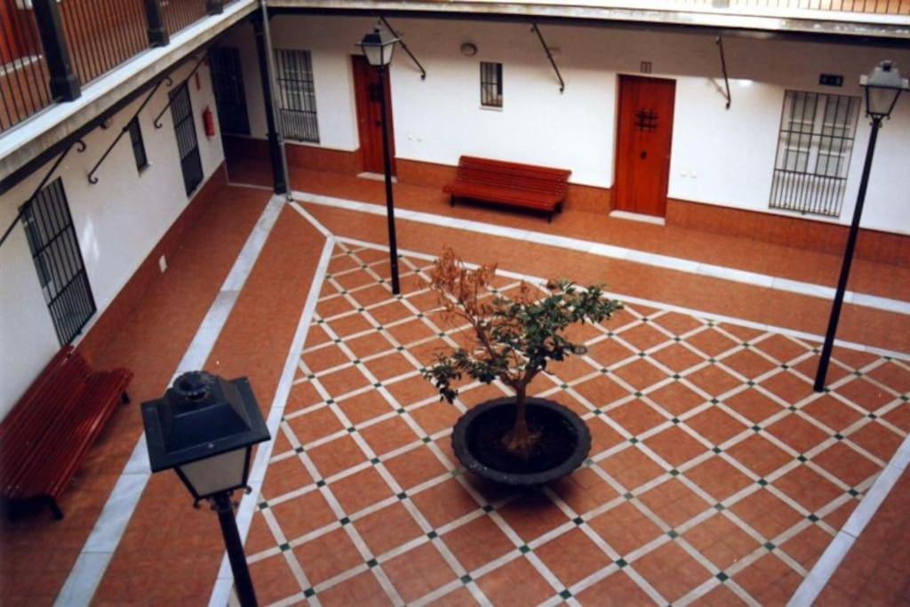 Apartamento Plaza De San Bernardo 4 إشبيلية المظهر الخارجي الصورة
